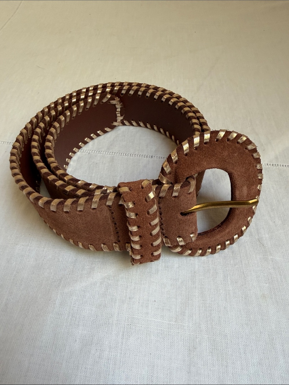 EUC Boden Suede Leather Covered Whipstitch Belt Tan Gold Trim Small